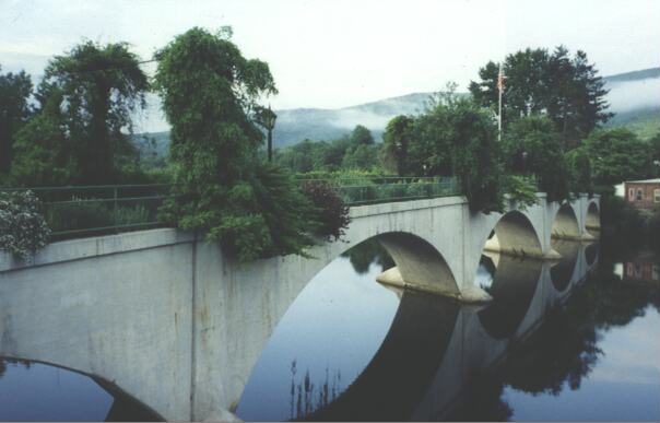 Bridge of Flowers